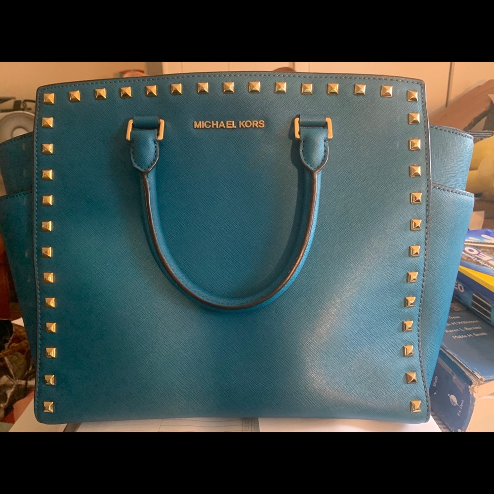 Micheal Kors Selma Purse
